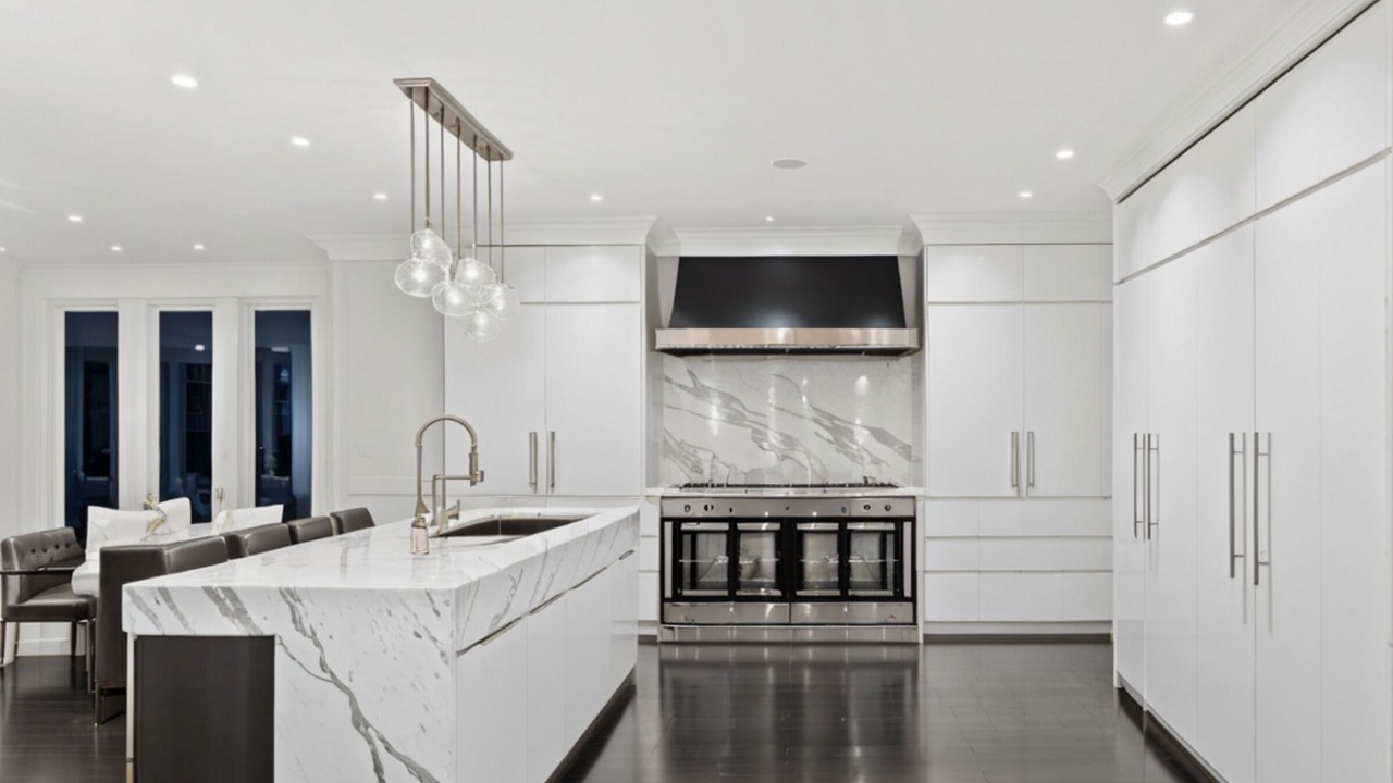 Photo of Kitchen in West Vancouver