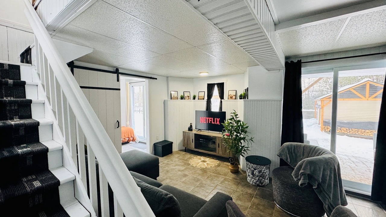 Photo of Livingroom in Le Haut-Saint-Francois Regional County Municipality
