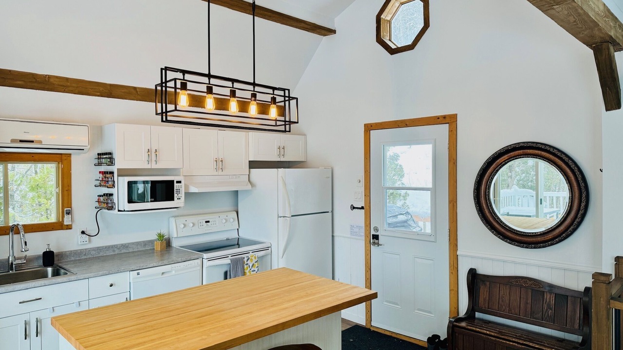 Photo of Kitchen in Le Haut-Saint-Francois Regional County Municipality