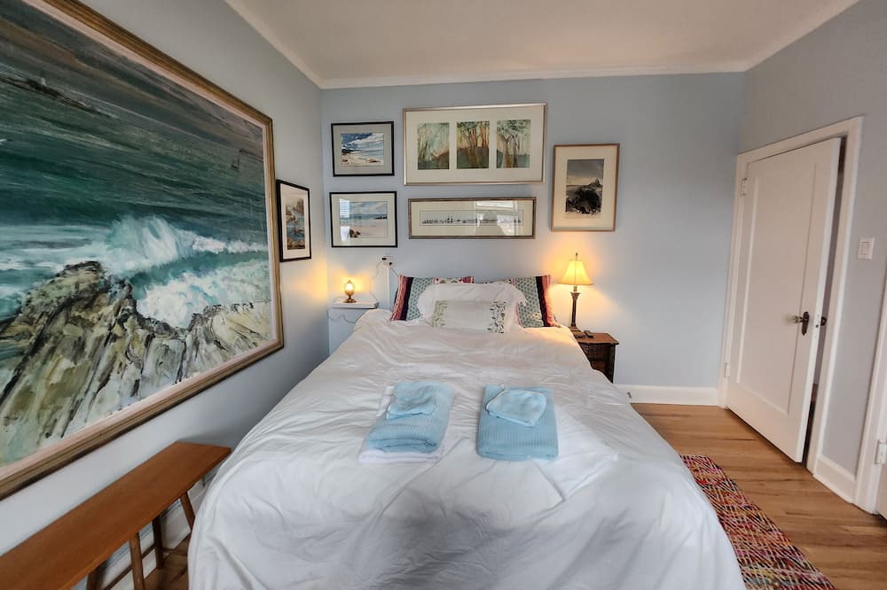 Photo of Bedroom in Sunnyside