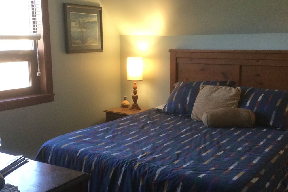 Photo of Bedroom in Goshen