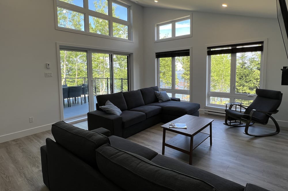 Photo of Livingroom in Gaspe