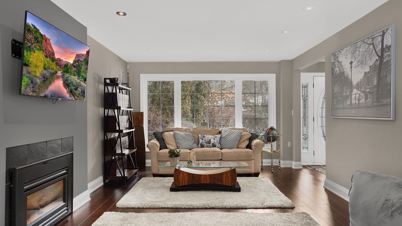Photo of Livingroom in Burlington