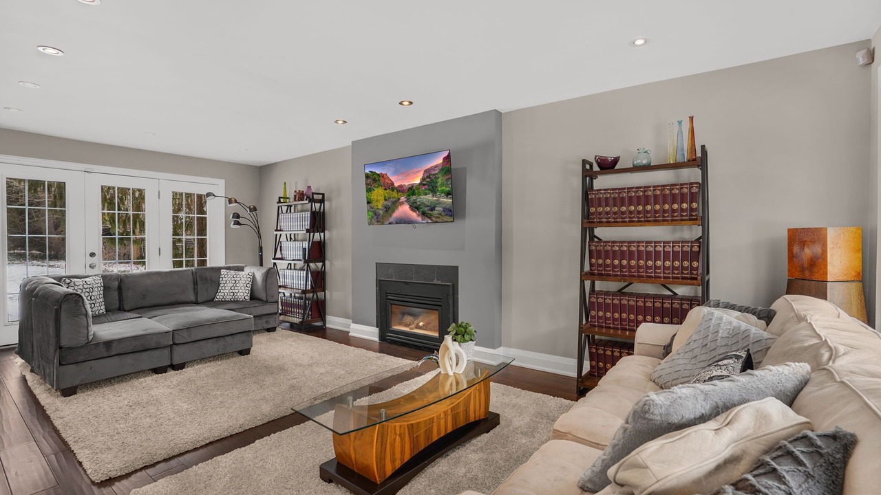 Photo of Livingroom in Burlington