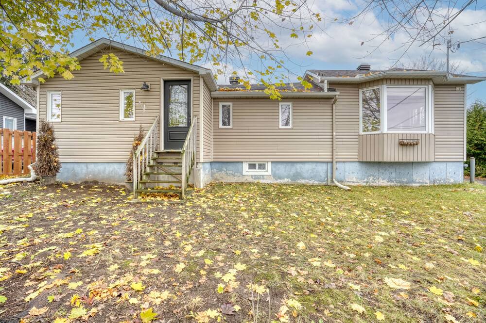 Photo of Outdoor in Ottawa Division