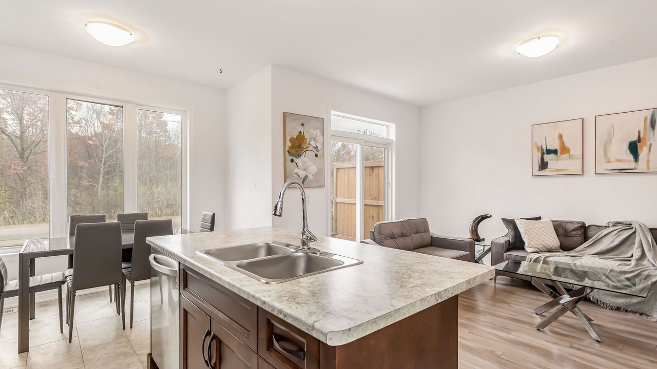 Photo of Kitchen in Thorold