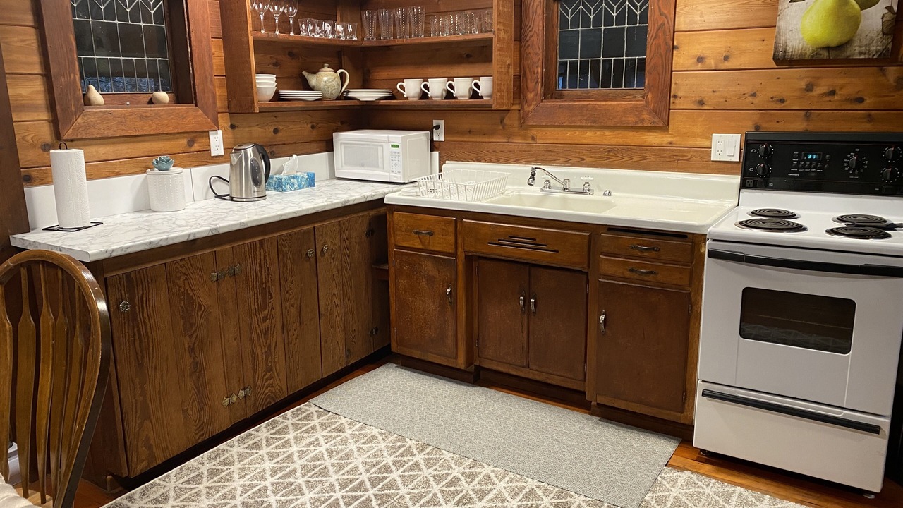 Photo of Kitchen in Courtenay