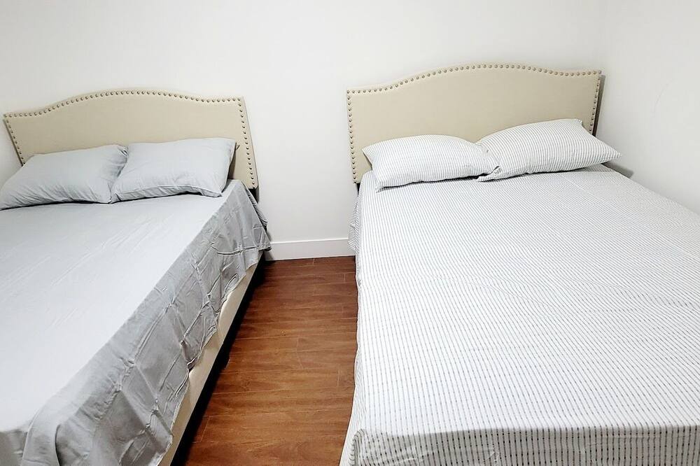 Photo of Bedroom in White Rock