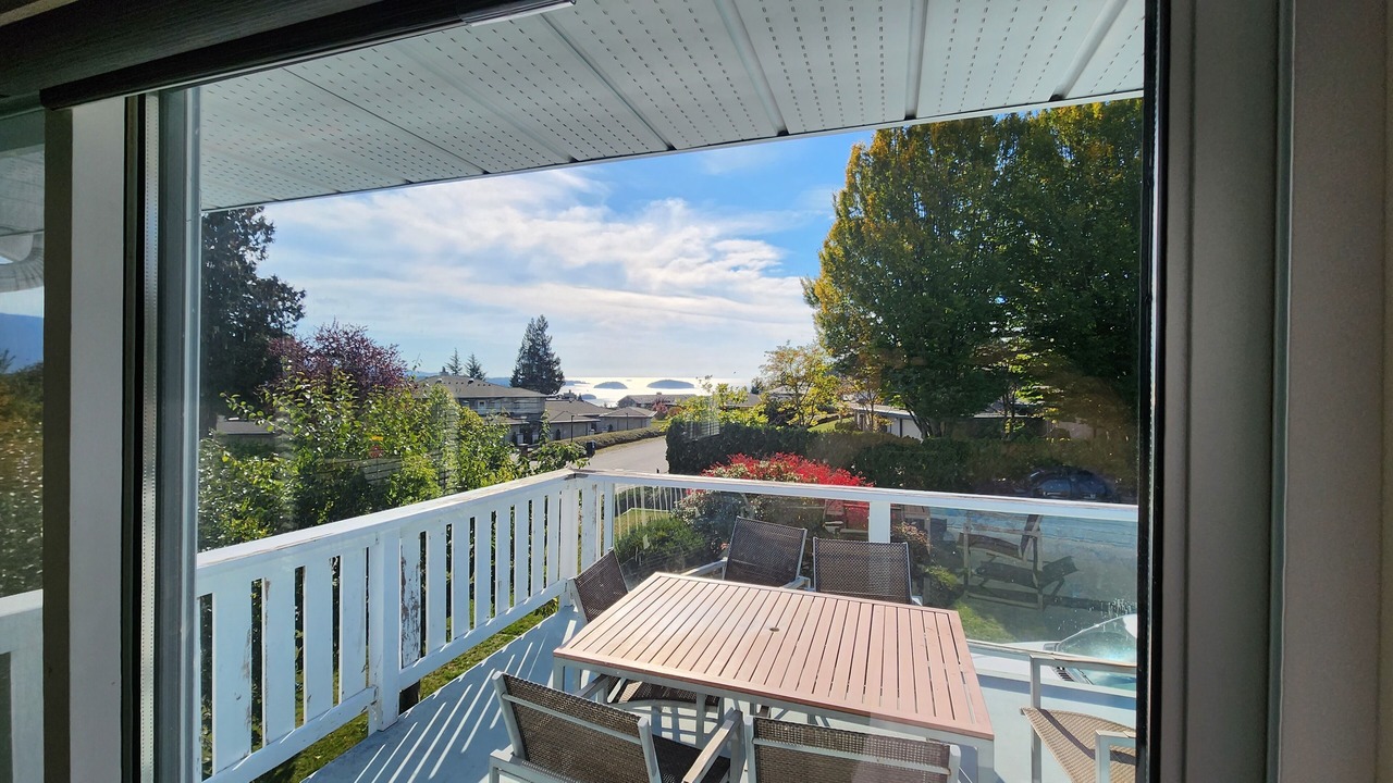 Photo of Outdoor in Gibsons