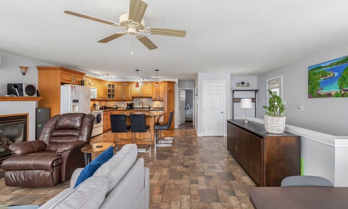 Photo of Livingroom in Rideau Lakes