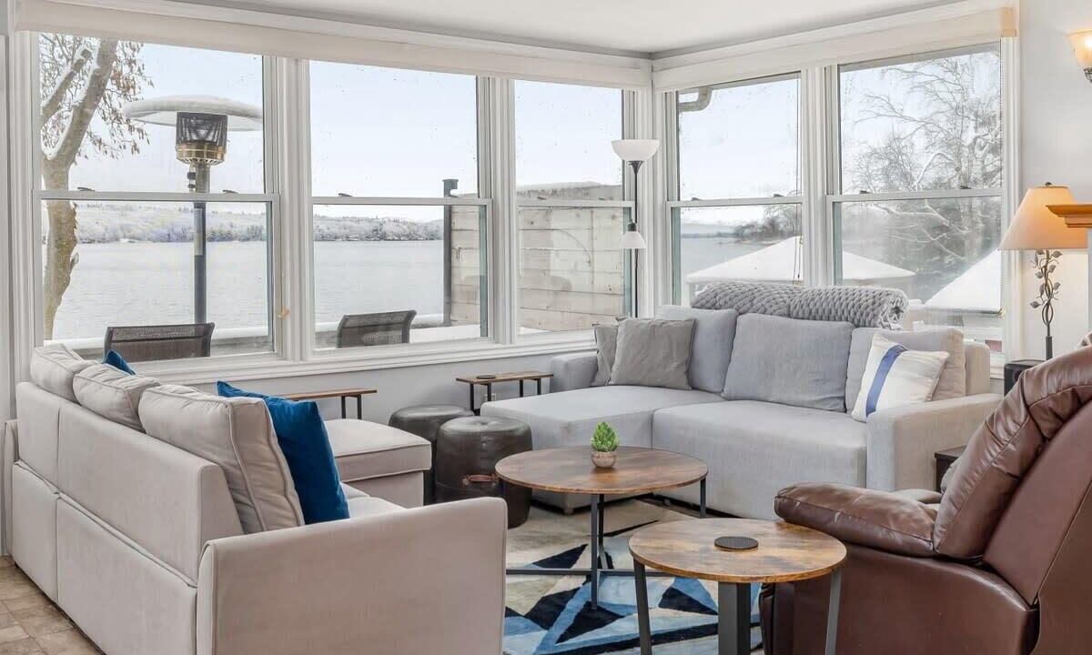 Photo of Livingroom in Rideau Lakes