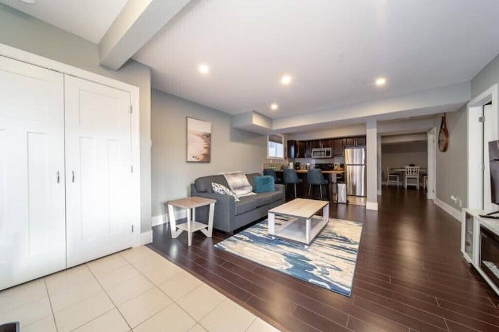 Photo of Livingroom in St. Albert