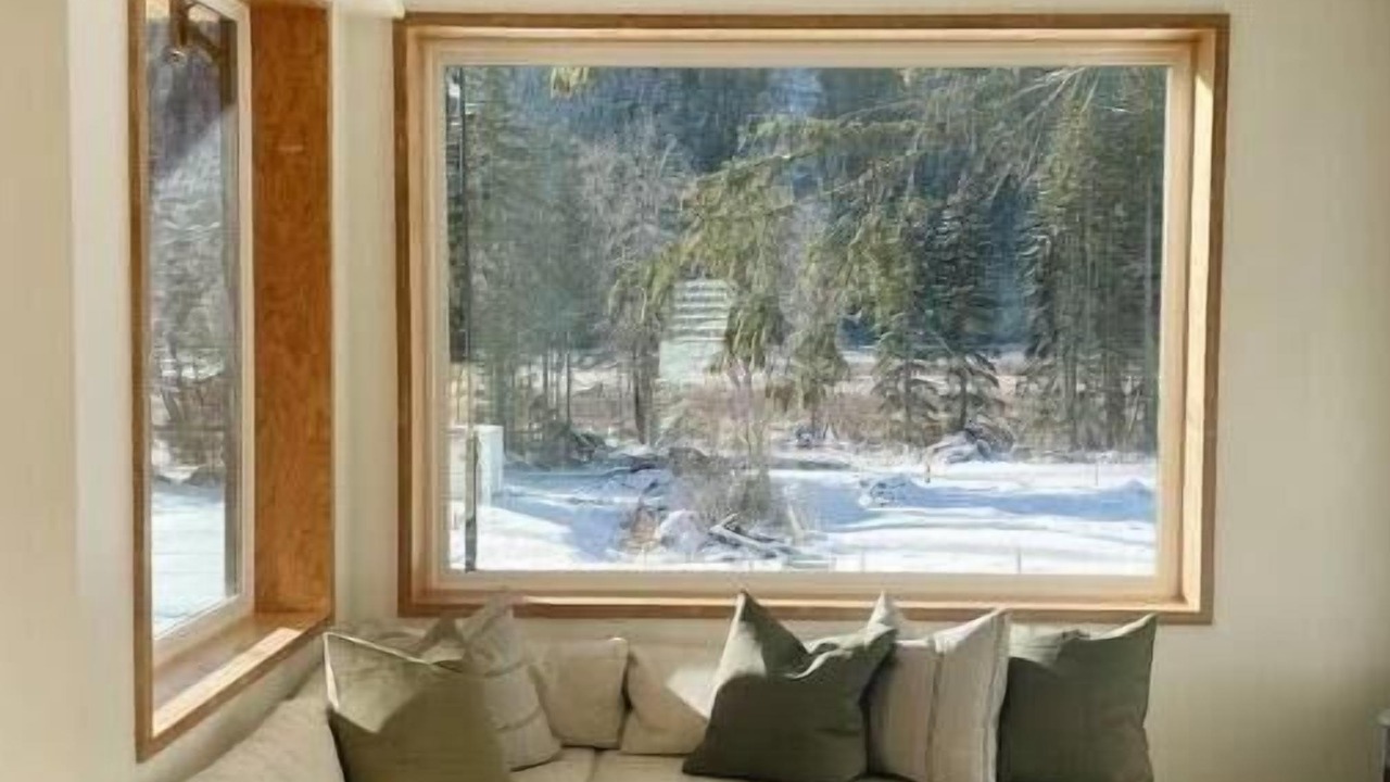 Photo of Livingroom in Sunshine Valley