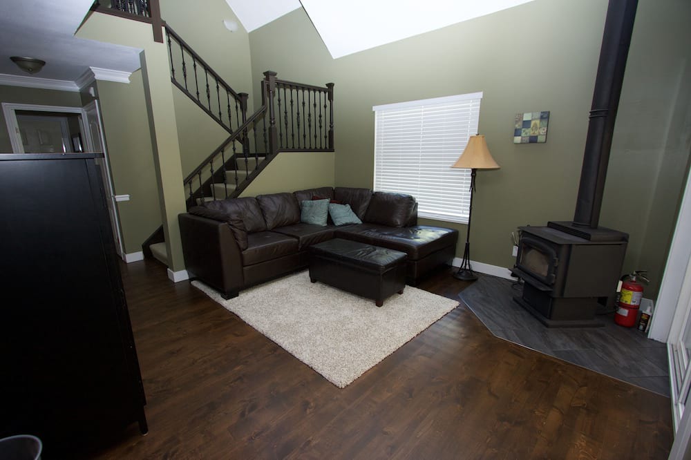 Photo of Livingroom in Squamish