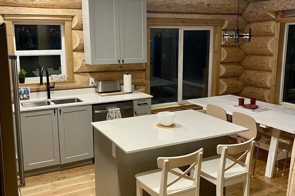 Photo of Kitchen in Sunshine Valley