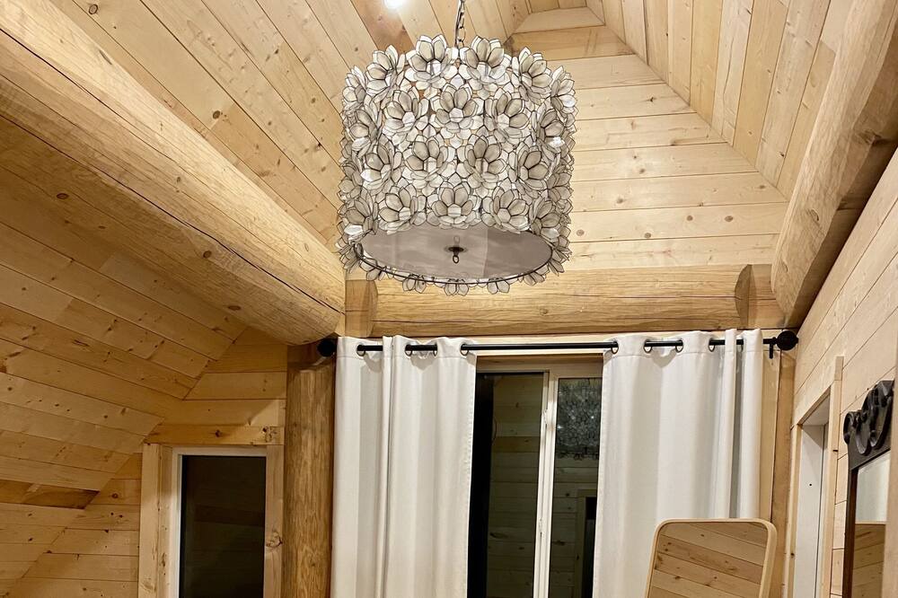 Photo of Bedroom in Sunshine Valley