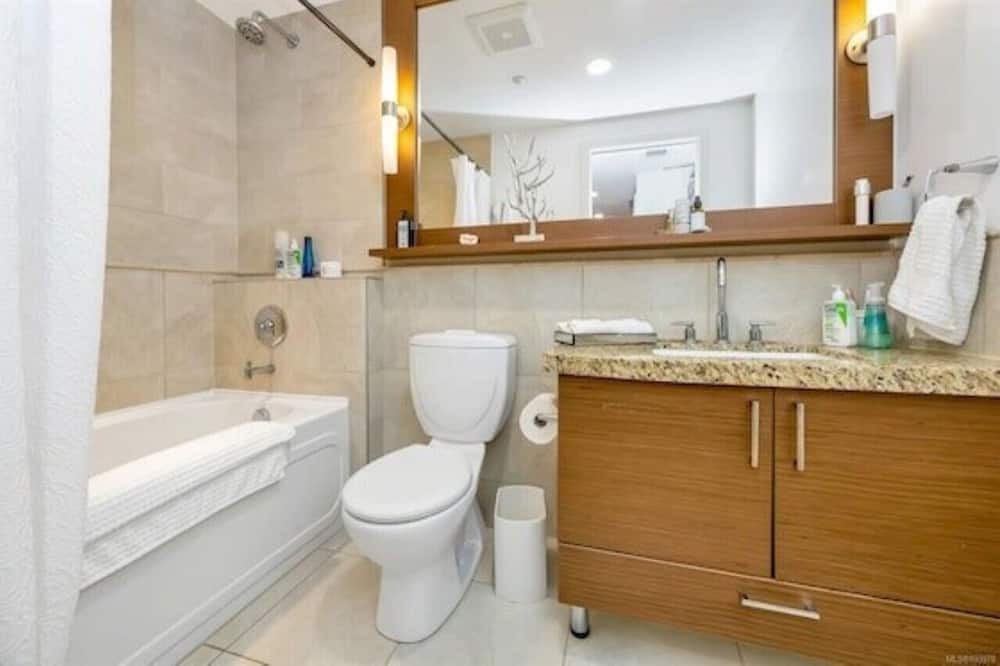 Photo of Bathroom in Bear Mountain Resort