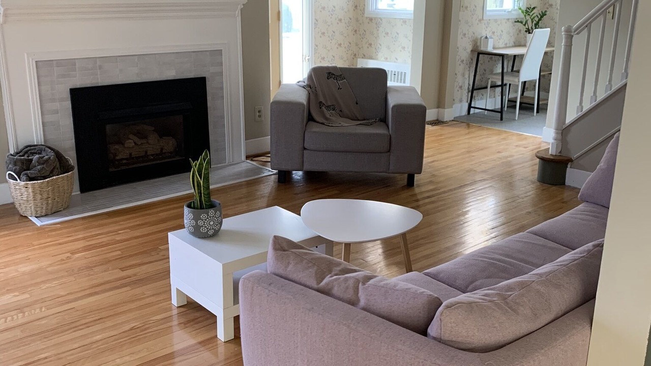Photo of Livingroom in Amherstburg