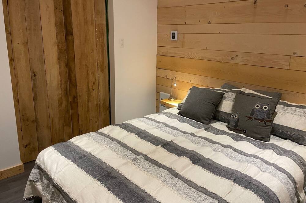 Photo of Bedroom in Beaulac-Garthby