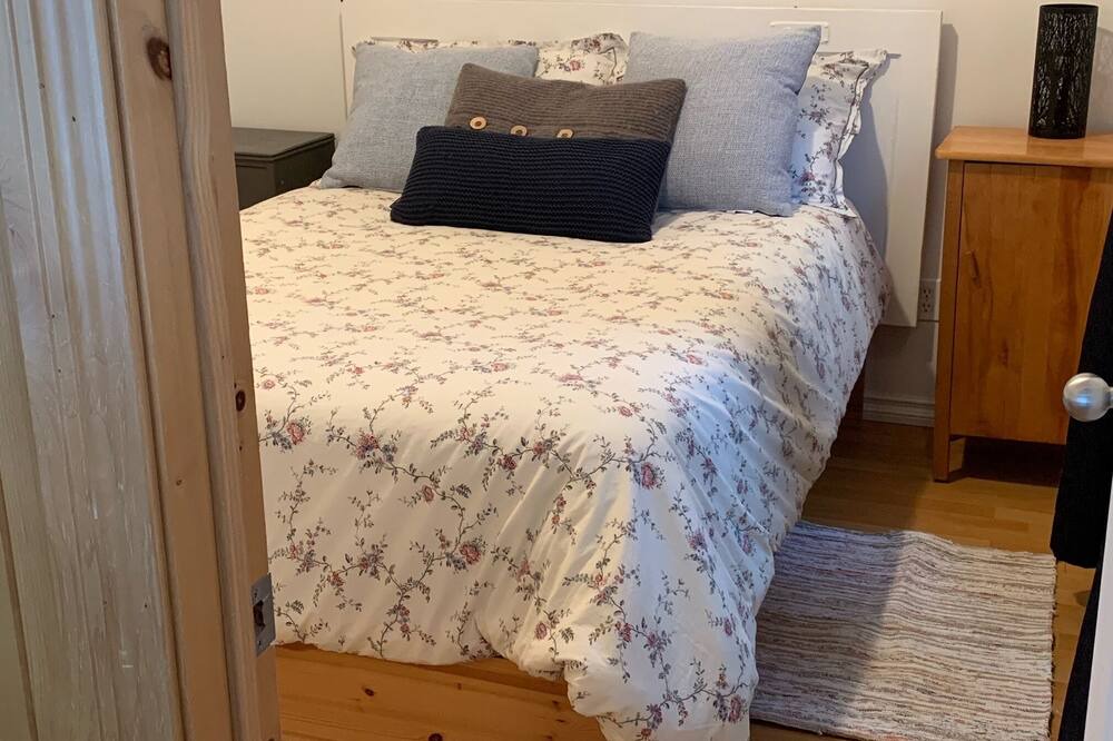 Photo of Bedroom in Beaulac-Garthby