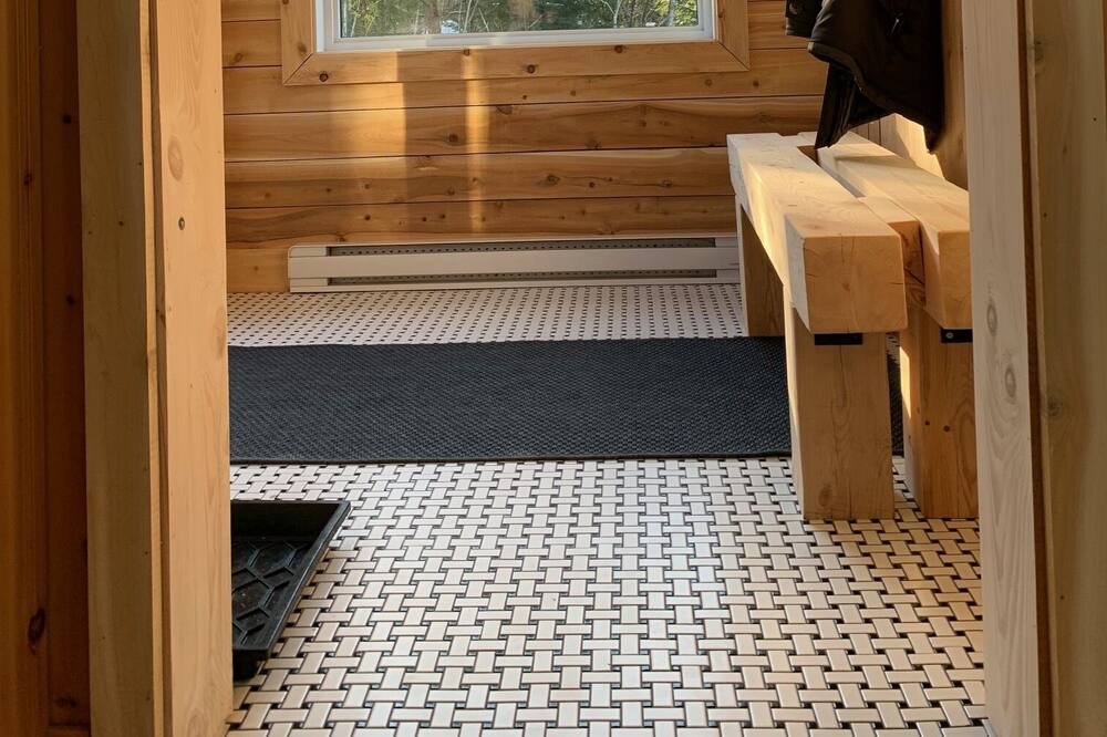 Photo of Bathroom in Beaulac-Garthby
