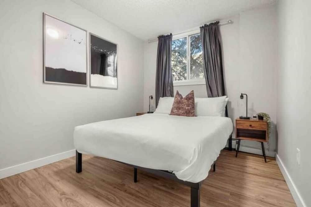 Photo of Bedroom in Mission District