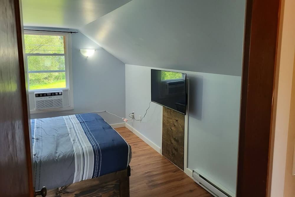 Photo of Bedroom in East Kootenay