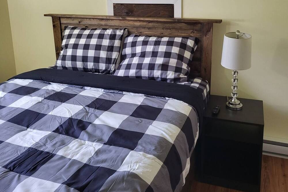 Photo of Bedroom in East Kootenay