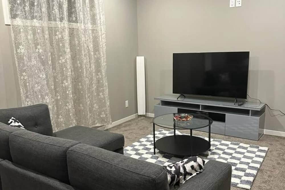 Photo of Livingroom in Sage Hill