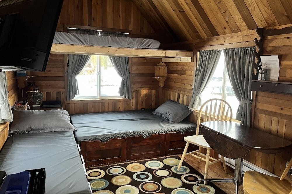Photo of Bedroom in Sheridan Lake
