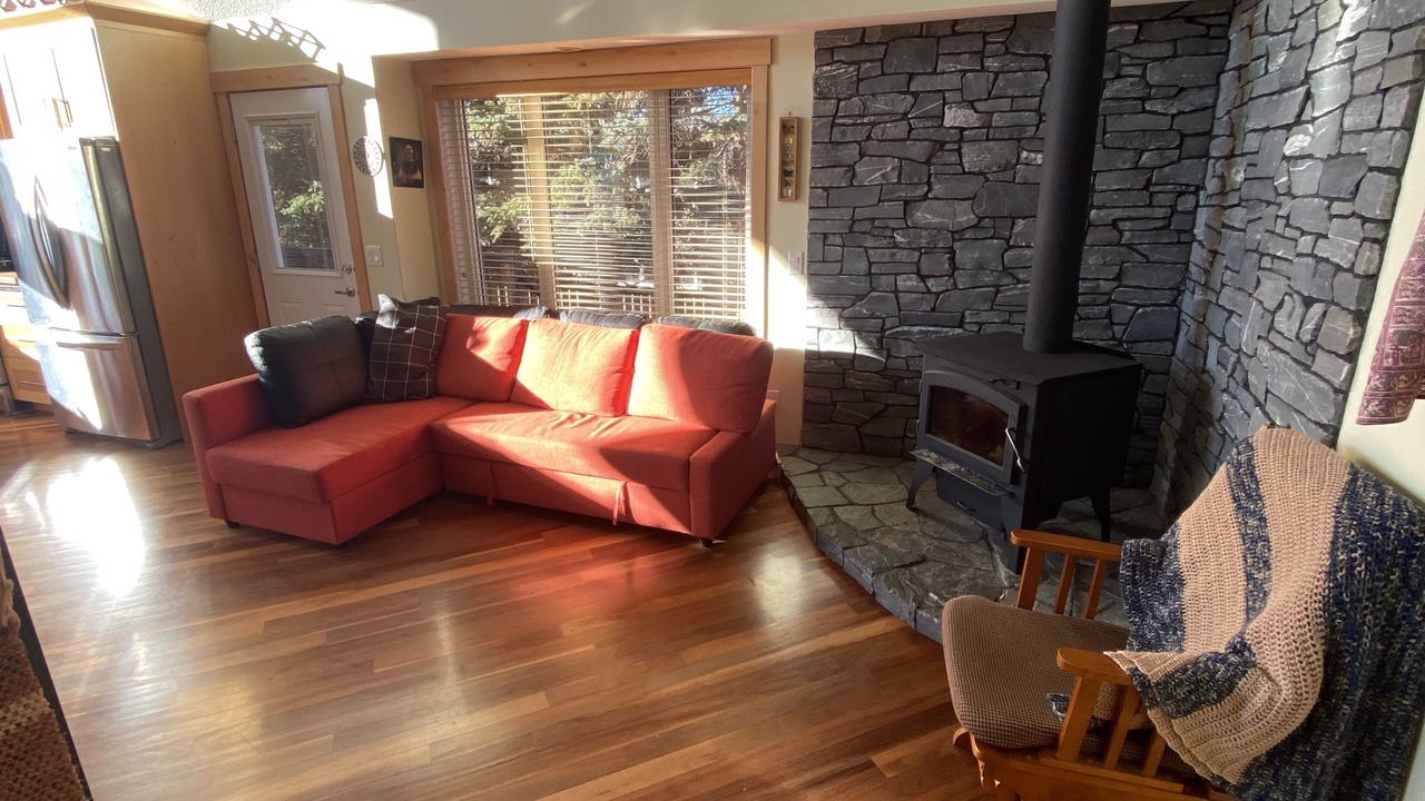 Photo of Livingroom in High River