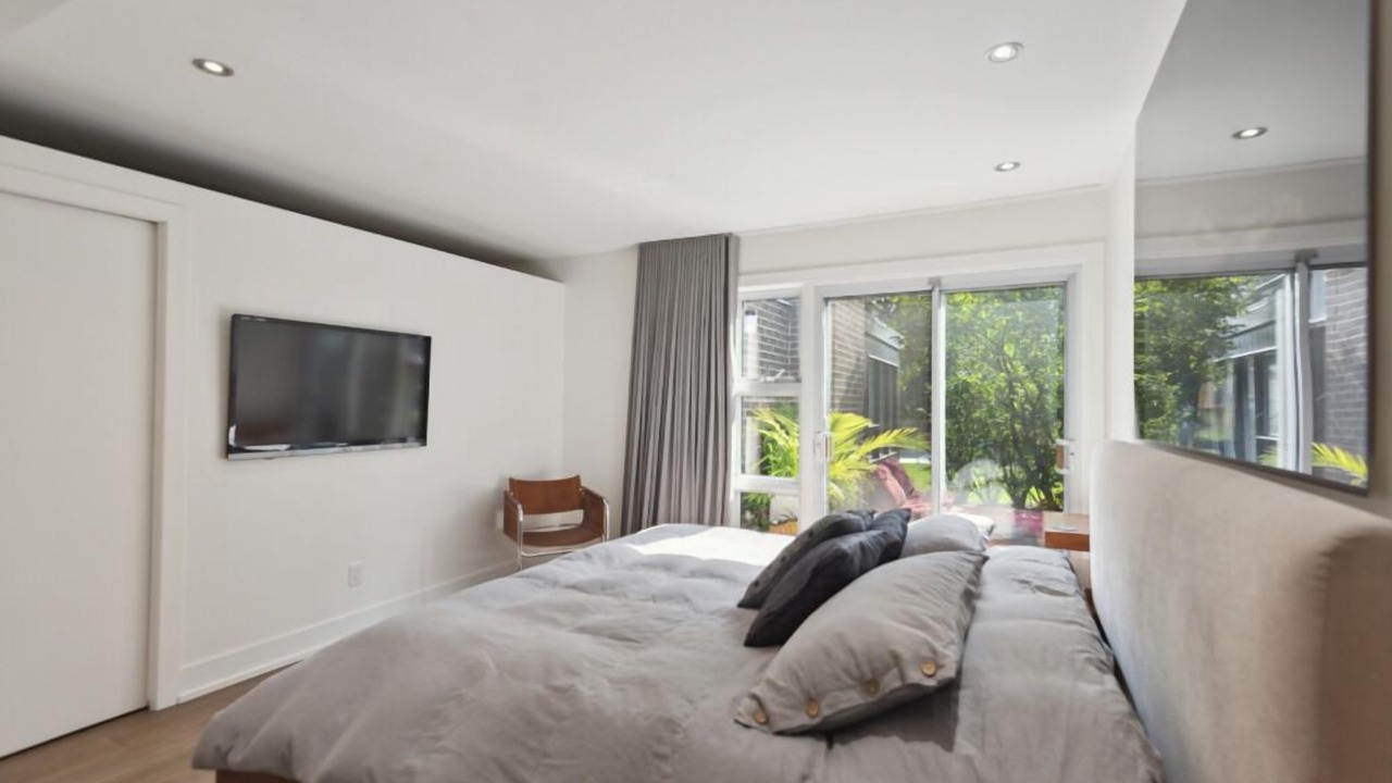 Photo of Bedroom in Candiac