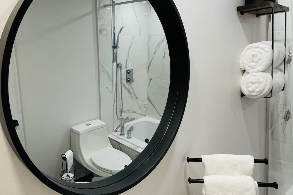 Photo of Bathroom in Magog