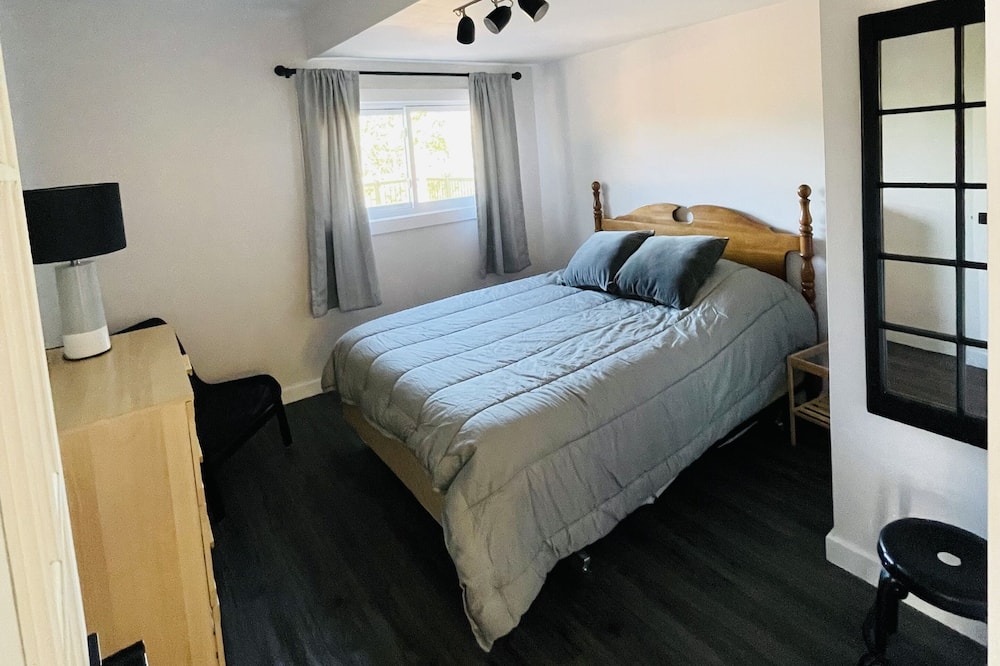 Photo of Bedroom in Magog