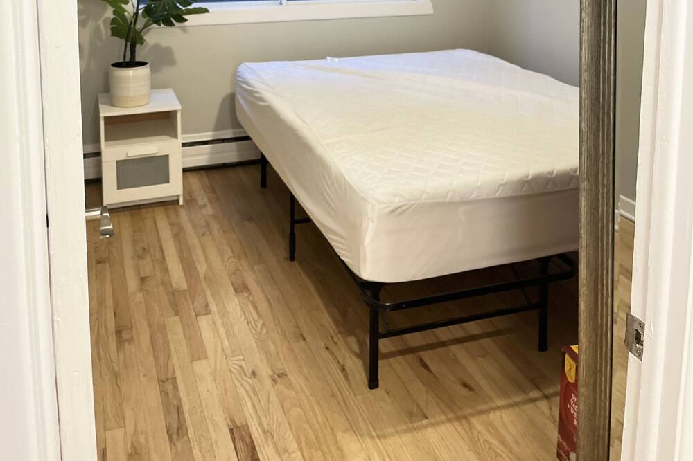 Photo of Bedroom in Lachine