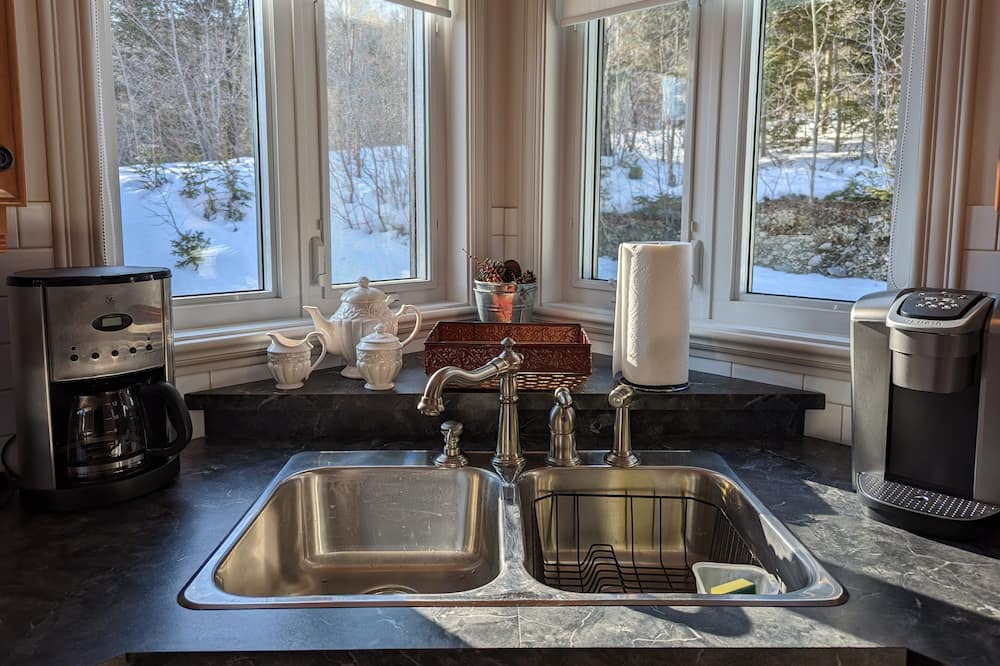 Photo of Kitchen in Notre-Dame-Auxiliatrice-de-Buckland