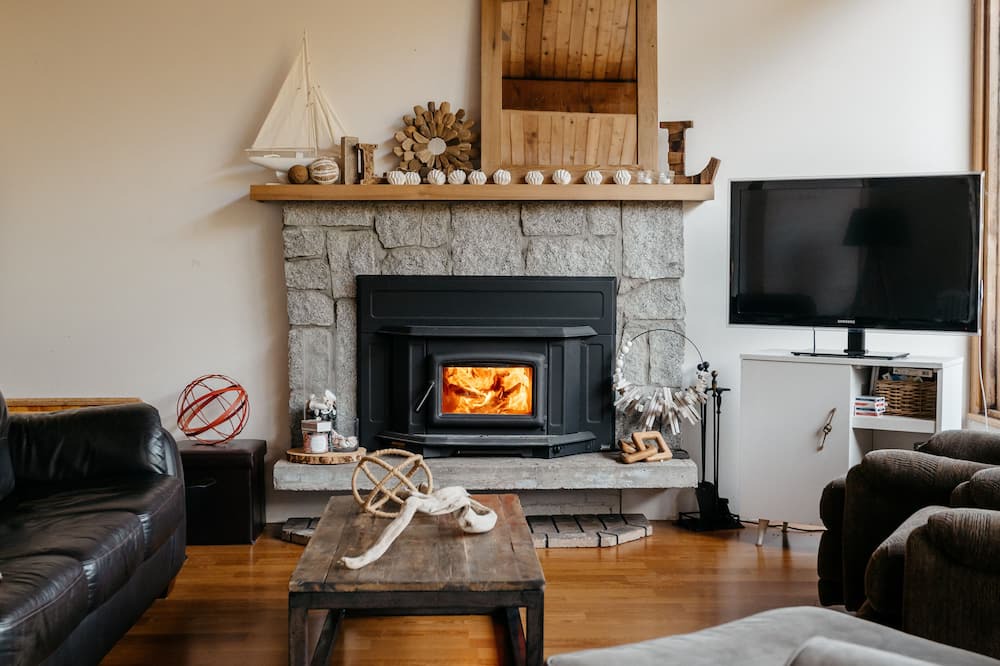 Photo of Livingroom in Pender Island