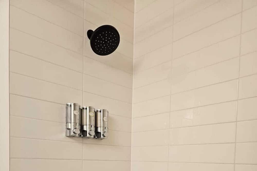 Photo of Bathroom in Harwood