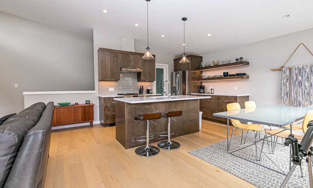 Photo of Kitchen in Youbou
