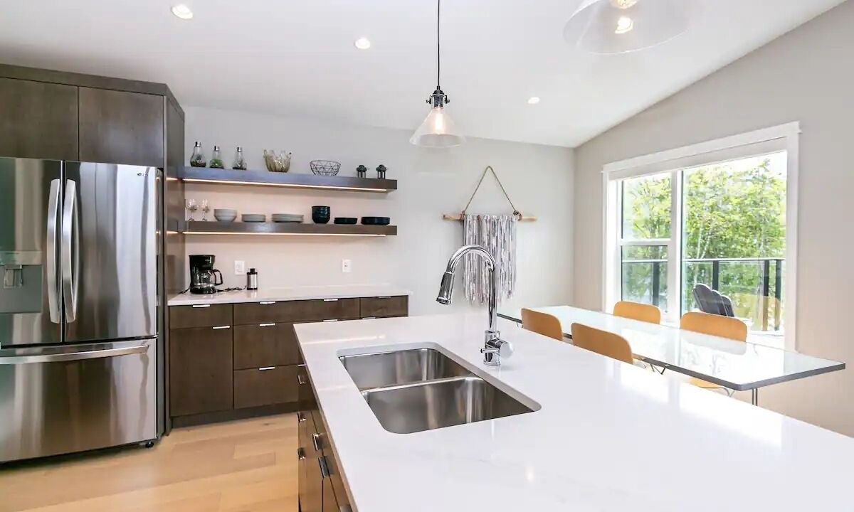Photo of Kitchen in Youbou
