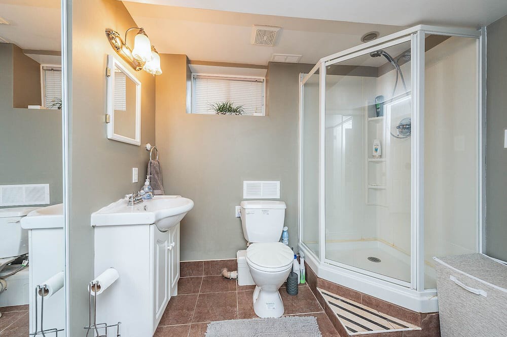 Photo of Bathroom in Scugog