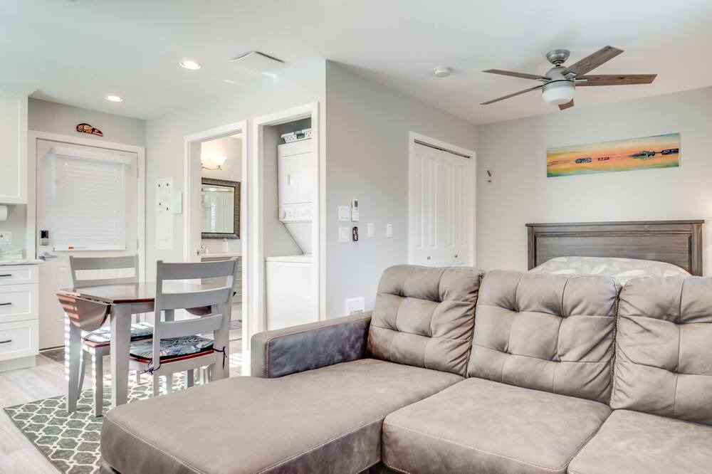 Photo of Livingroom in Port Alberni