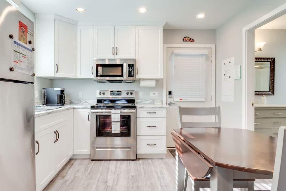 Photo of Kitchen in Port Alberni