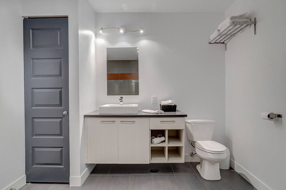 Photo of Bathroom in Owl's Head Ski Resort