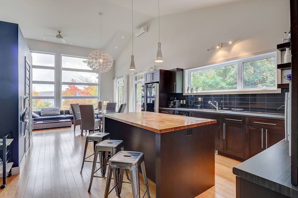 Photo of Kitchen in Owl's Head Ski Resort