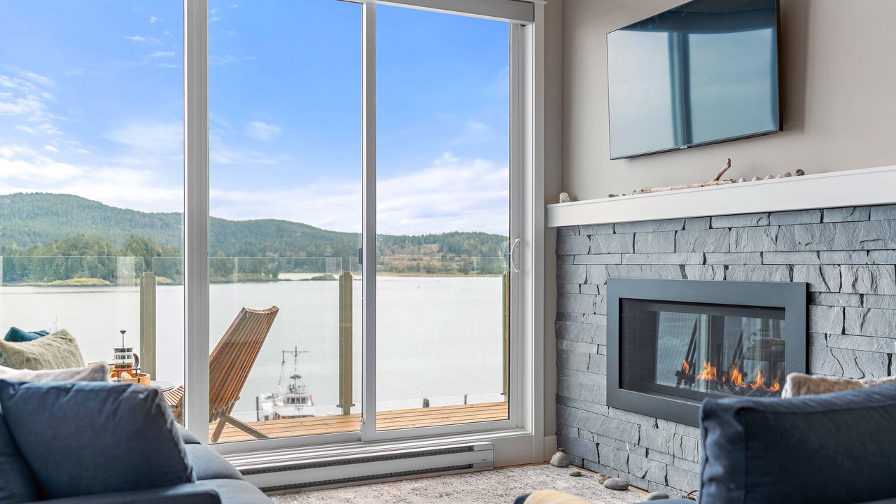 Photo of Livingroom in Sooke