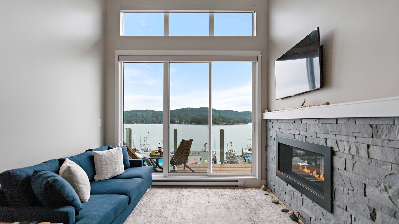 Photo of Livingroom in Sooke