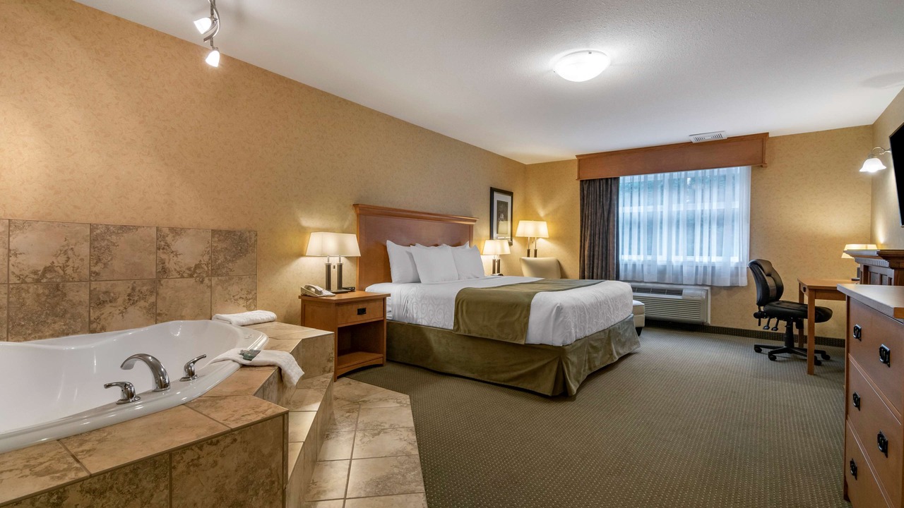 Photo of Bedroom in Sicamous