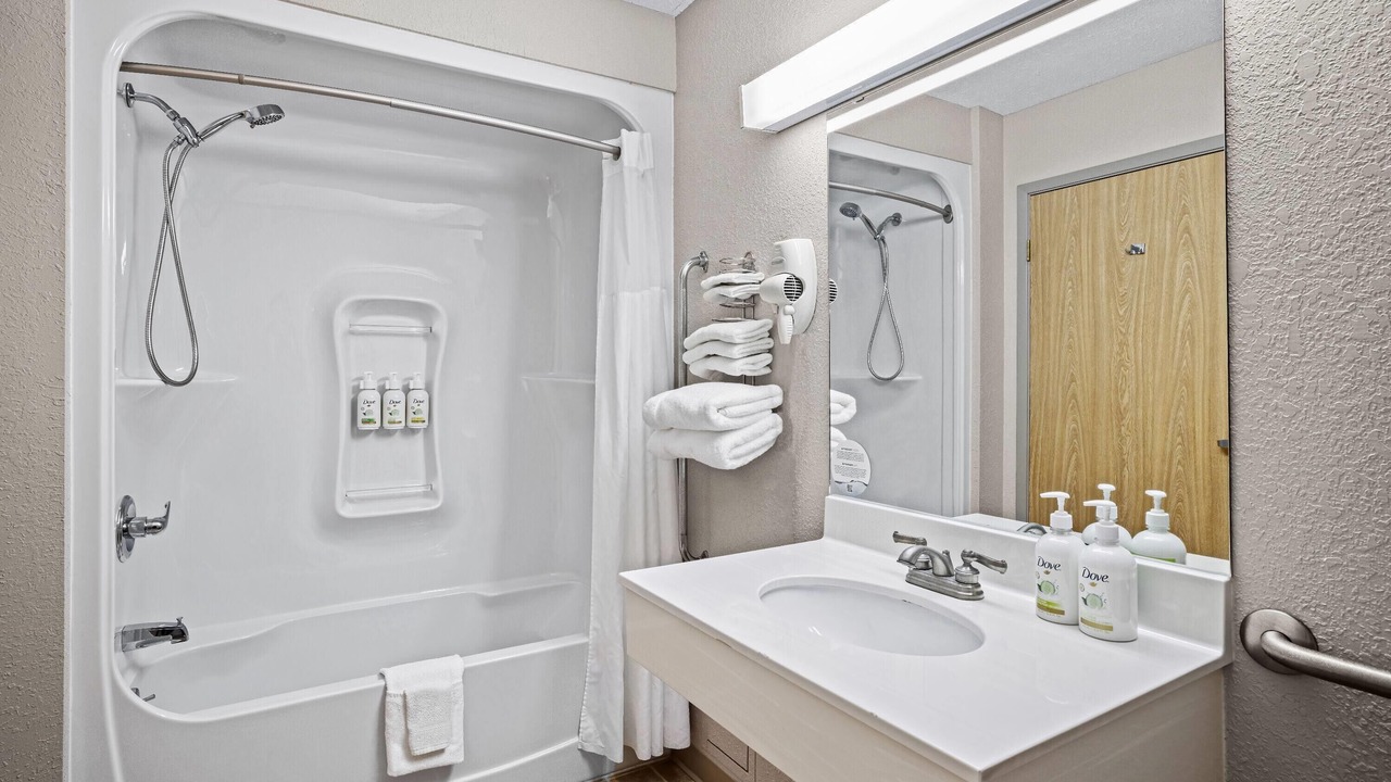 Photo of Bathroom in Winkler
