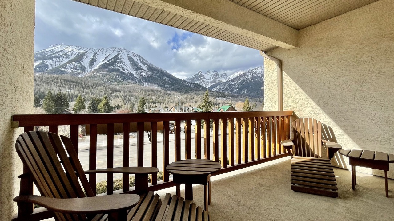 Photo of Patio Balcony in East Kootenay